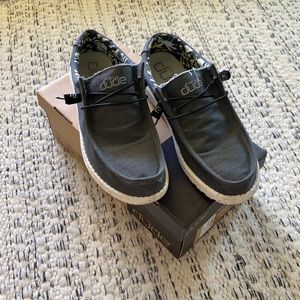 Hey Dude Wally Stretch